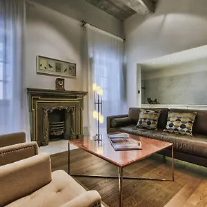  Appartamento 10 Strait Street